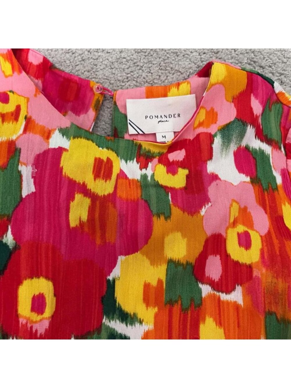 Pomander Place Tuckernuck NWOT Magnolia Water Color Carlota Women's Blouse MED
